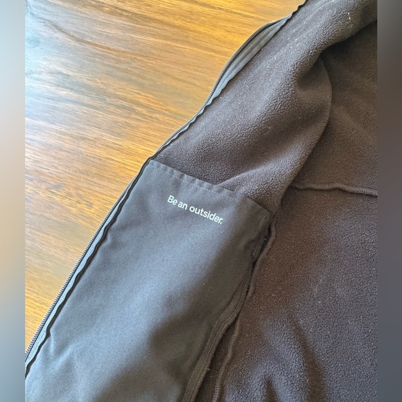 FIGS scrub vest - Picture 3 of 6